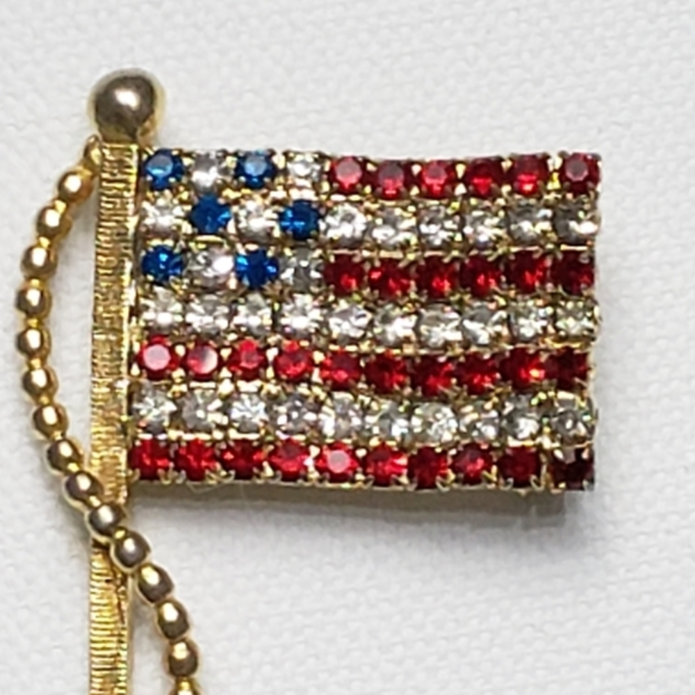 Patriotic Rhinestone Flag Pin - Picture 6 of 10